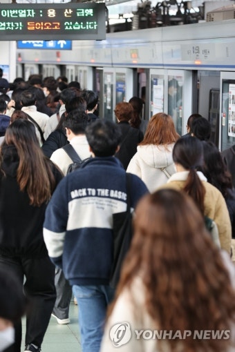 서울 버스 노조, 5월 1일부터 안전운행으로 전환 후 투쟁 방식 결정 예정