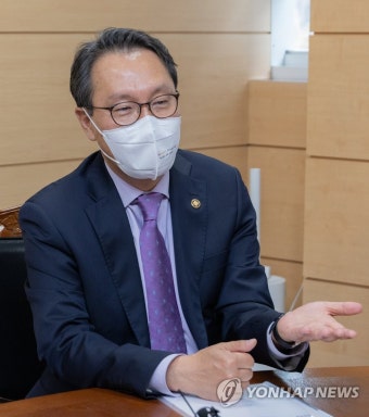 간담회 하는 박민수 2차관