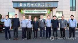 대원산업 안산공장 방문한 이정식 장관
