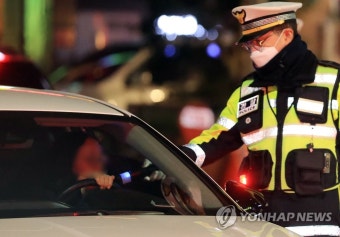 음주운전 특별단속 벌이는 경찰