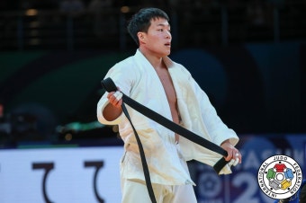 이현지와 김민주, 그랜드슬램 대회에서 한국 여자 유도의 다짐된 금메달 획득!