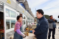 사천시, 먹거리 관광자원 굴 특화거리 조성…제철에 개장