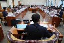 국회 기재위 경제재정소위원회 첫 회의