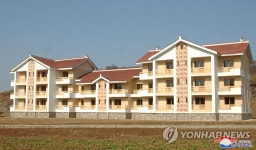 북한 농촌에 건설된 주택