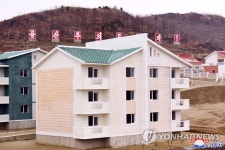 북한 농촌에 건설된 주택