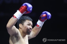 한국에서 유대경과 대결하는 파퀴아오