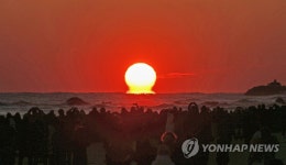 밀집 사고·코로나19 확산 막자 동해안 해맞이 잇단 취소(종합)