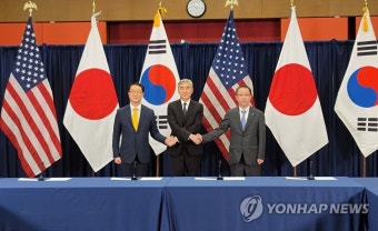 악수하는 한미일 북핵수석대표