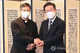 이재명, 천주교 정순택 대주교 예방