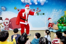 산타로 변신한 김관영 전북지사