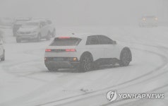 제주 중산간 차량 고립 속출
