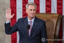美하원수장에 공화 매카시…15번 투표 끝에 지각 선출(종합2보)