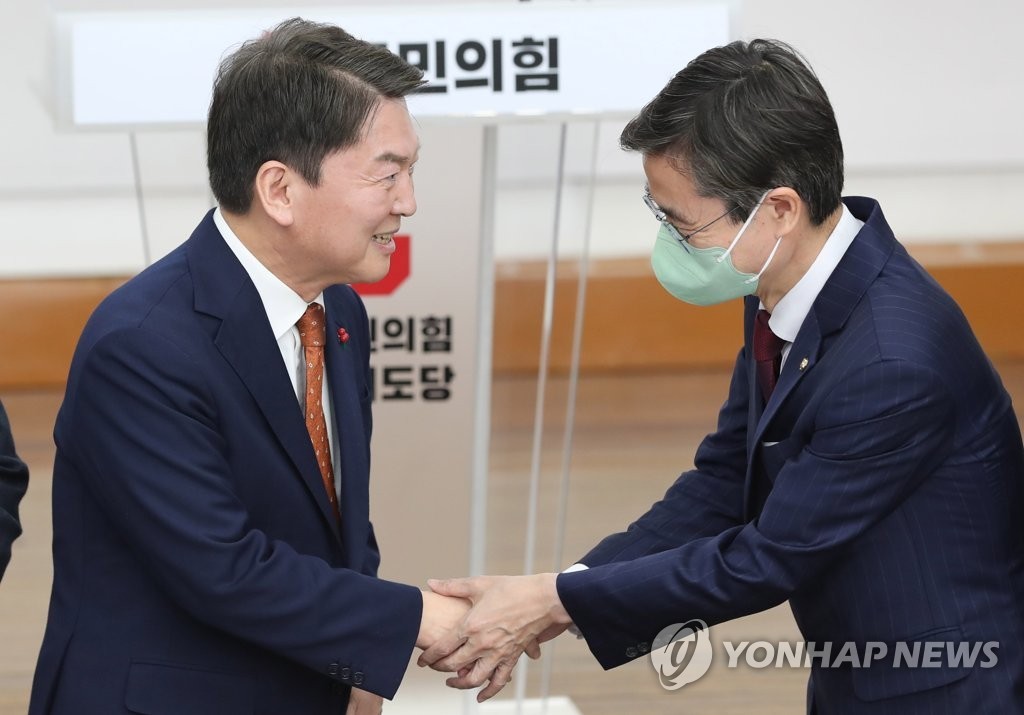 국민의힘 당 대표 후보 선거, 안철수와 조경태의 단일화 논란