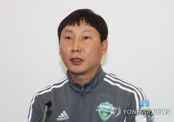 조규성 붙잡고픈 김상식 전북 감독 
