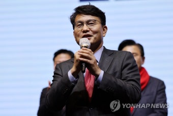 지지 호소하는 국민의힘 당권주자 윤상현 의원