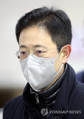 법정 향하는 손준성