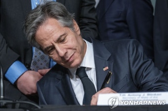 경제수장 회담 이어…