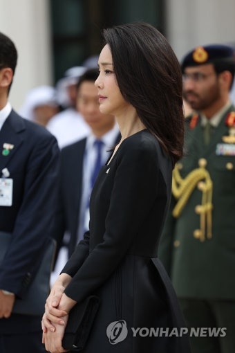UAE 국빈 오찬 참석하는 김건희 여사
