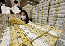 설 자금 검수하는 한국은행 경기본부