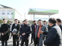 충주 수소충전소 찾은 김영환 수소 생태계 구축해야
