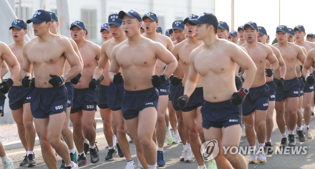 한국 해군, 혹한기 훈련으로 동계 구조작전 태세 강화