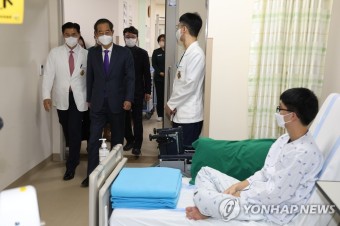 국군수도병원 방문한 한덕수 총리