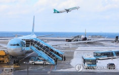 제주공항 항공편 운항 지연 도미노…70여편 뒤늦게 출발