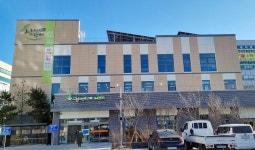 세종 로컬푸드직매장 3호점 새롬점 개장…도서관도 갖춰