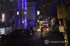 저녁시간 이태원 식당서 화재…1명 연기 흡입