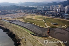 저류지가 정원으로 변모 오천그린광장