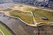 저류지가 정원으로 변모 오천그린광장