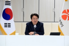 강기정 광주시장 복합쇼핑몰 추진 유통 대기업 투자자로 봐야