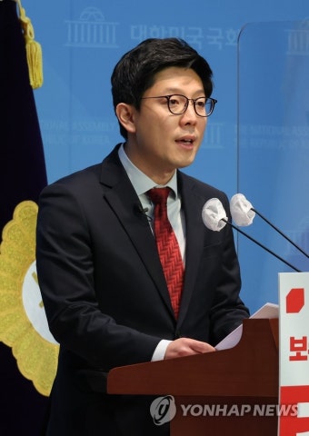 최고위원 출마 선언하는 김병민