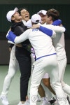기적 같은 대역전극 완성한 한국, 2년 연속 데이비스컵 16강 진출
