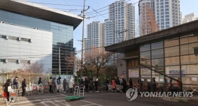 고물가에 군인가족 이용 영외마트 문전성시