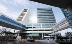 장관 공백 행안부, 세종청사 중앙동 입주 시작