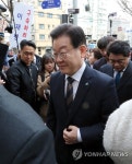 난방비 지원 점검 위해 경로당 방문하는 이재명 대표