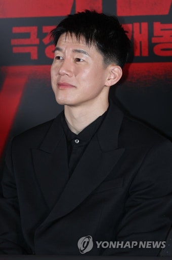 영화 '대외비'의 배우 김무열