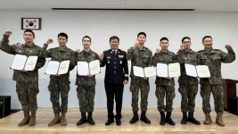 화재 목격·초기 진화 육군 31사단 해안소초, 소방서장 표창