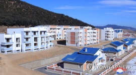 북한 각지 농장마을들에서 새집들이