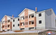 북한 각지 농장마을들에서 새집들이