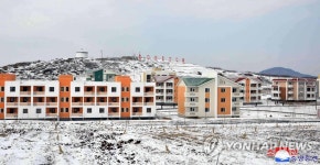 북한 각지 농장마을들에서 새집들이