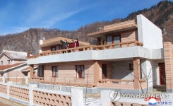 북한 각지 농장마을들에서 새집들이