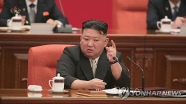 김정은 몇해 안에 농업생산 근본적변혁…북한 전원회의 2일차
