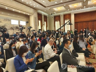 중국 '정기국회' 전인대 개막 기자회견