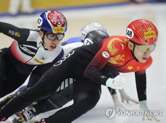 중국 쇼트트랙 린샤오쥔, 500ｍ 예선 1위…같은 조 박지원 4위