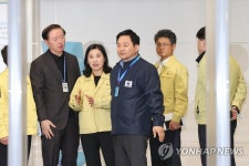 인천국제공항 보안상황 점검하는 원희룡 장관