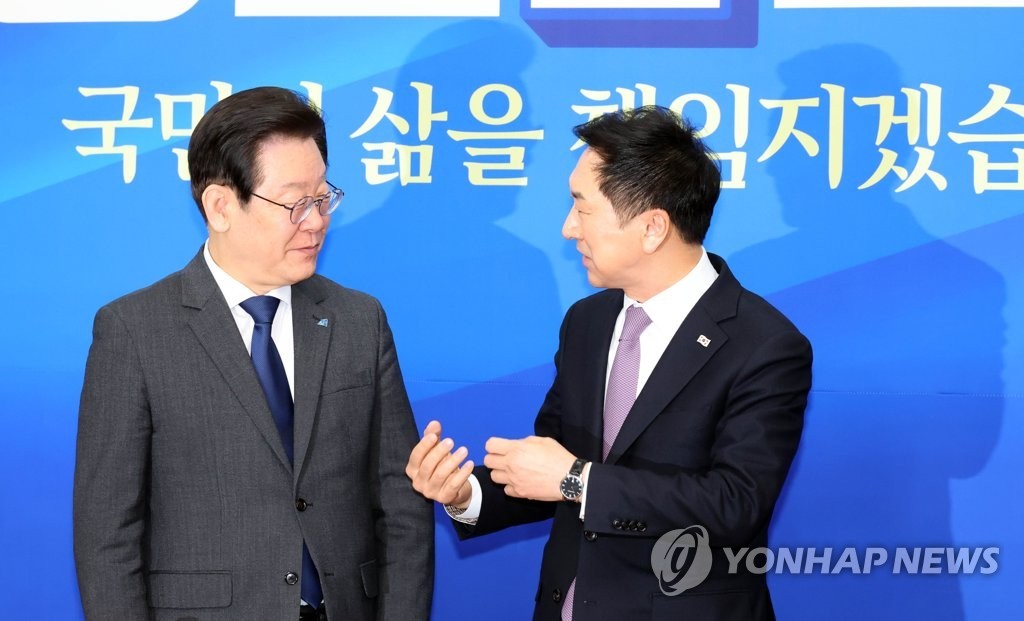 이재명, 윤석열 대통령 탄핵 촉구…한동훈 대표에 내란 동조 세력 되지 말라