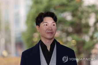 친형 재판에 증인으로 출석하는 박수홍