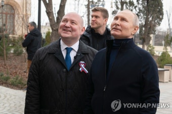 푸틴, 우크라 남부 전선 전격 방문…통합사령관과 회동